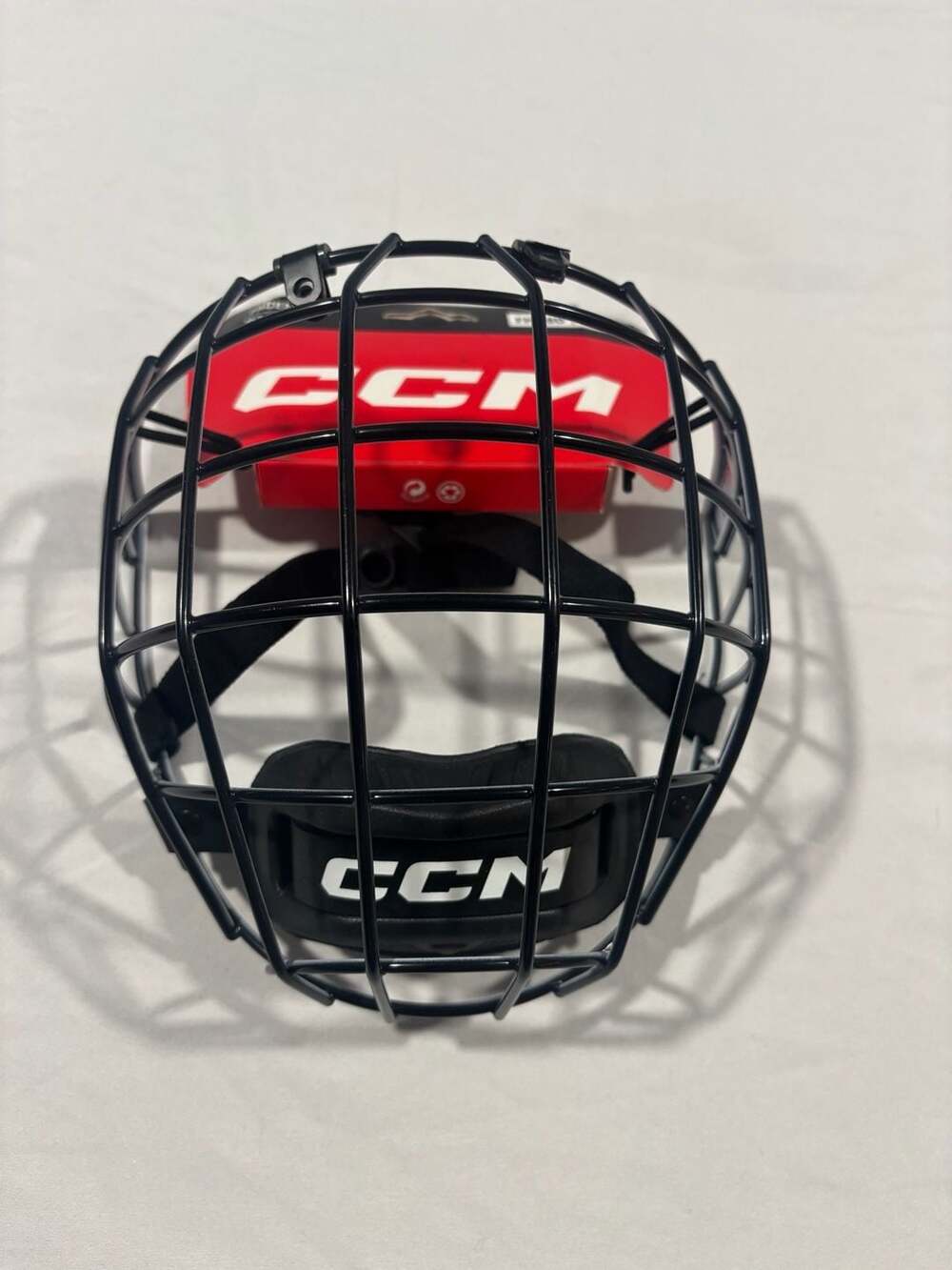 CCM FM580 Senior Hockey Player Face Mask Cage - Size Medium
